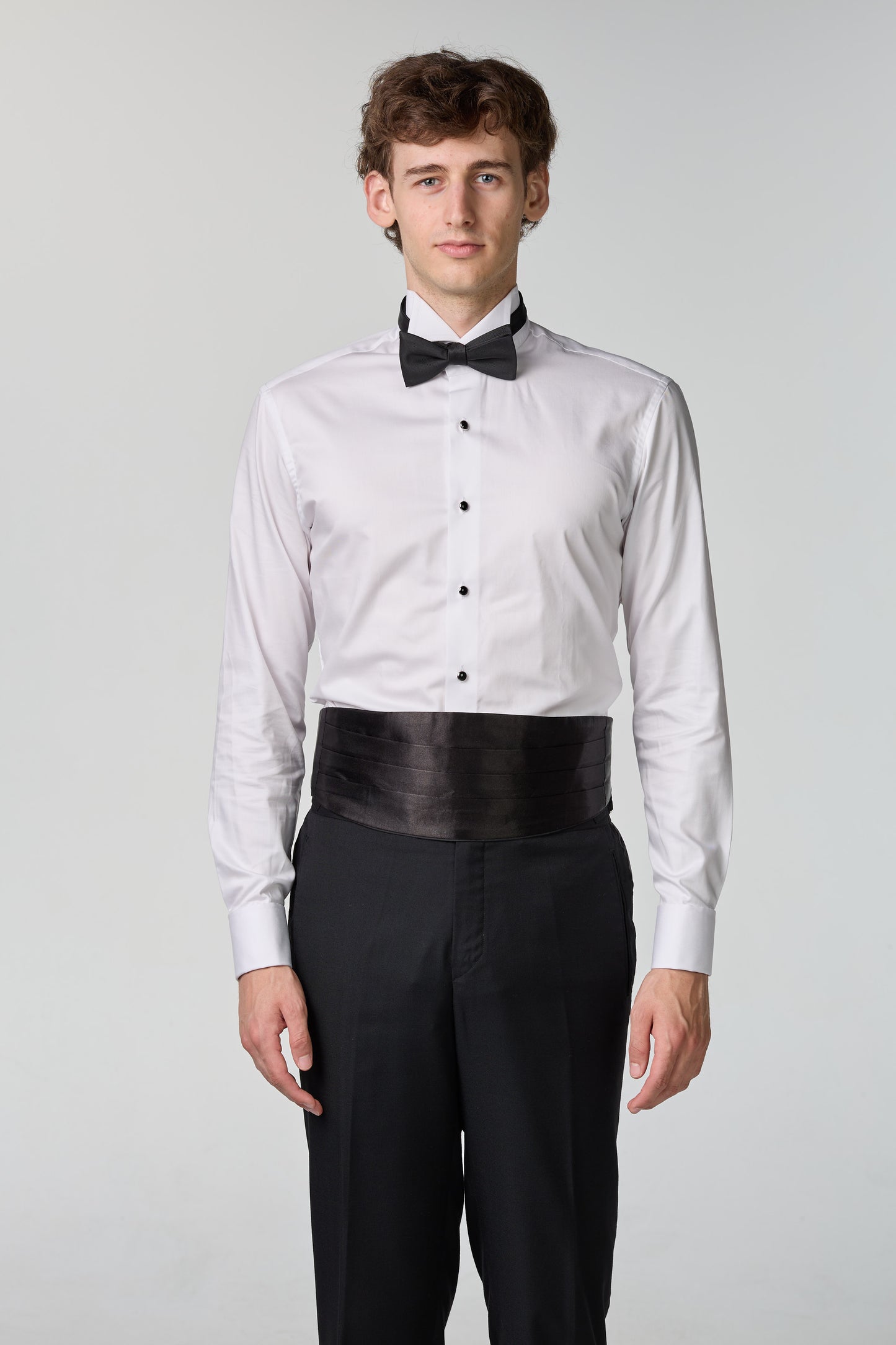 Weinroter Smoking mit steigendem Revers - essentials