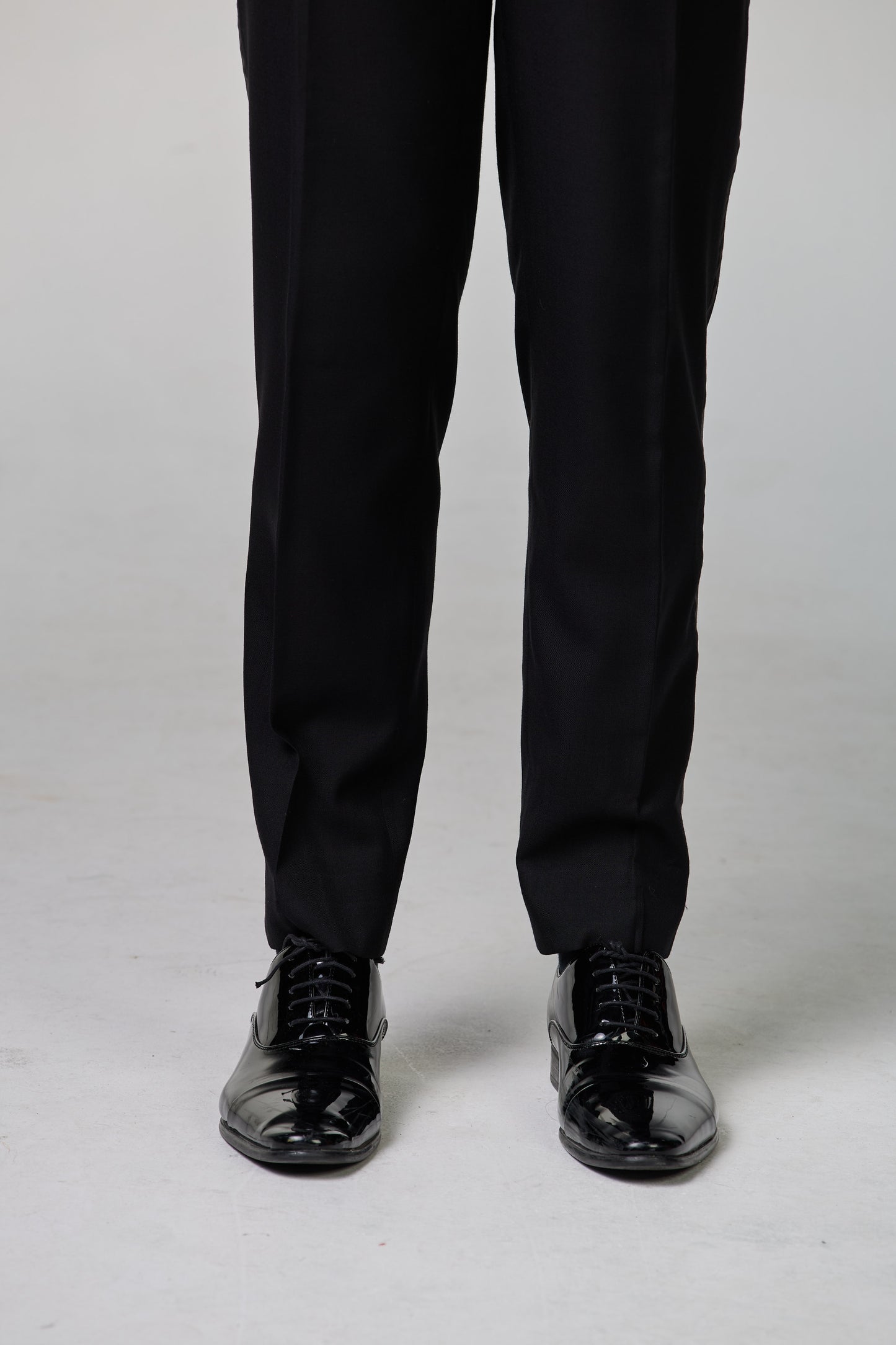 Weinroter Smoking mit steigendem Revers - premium