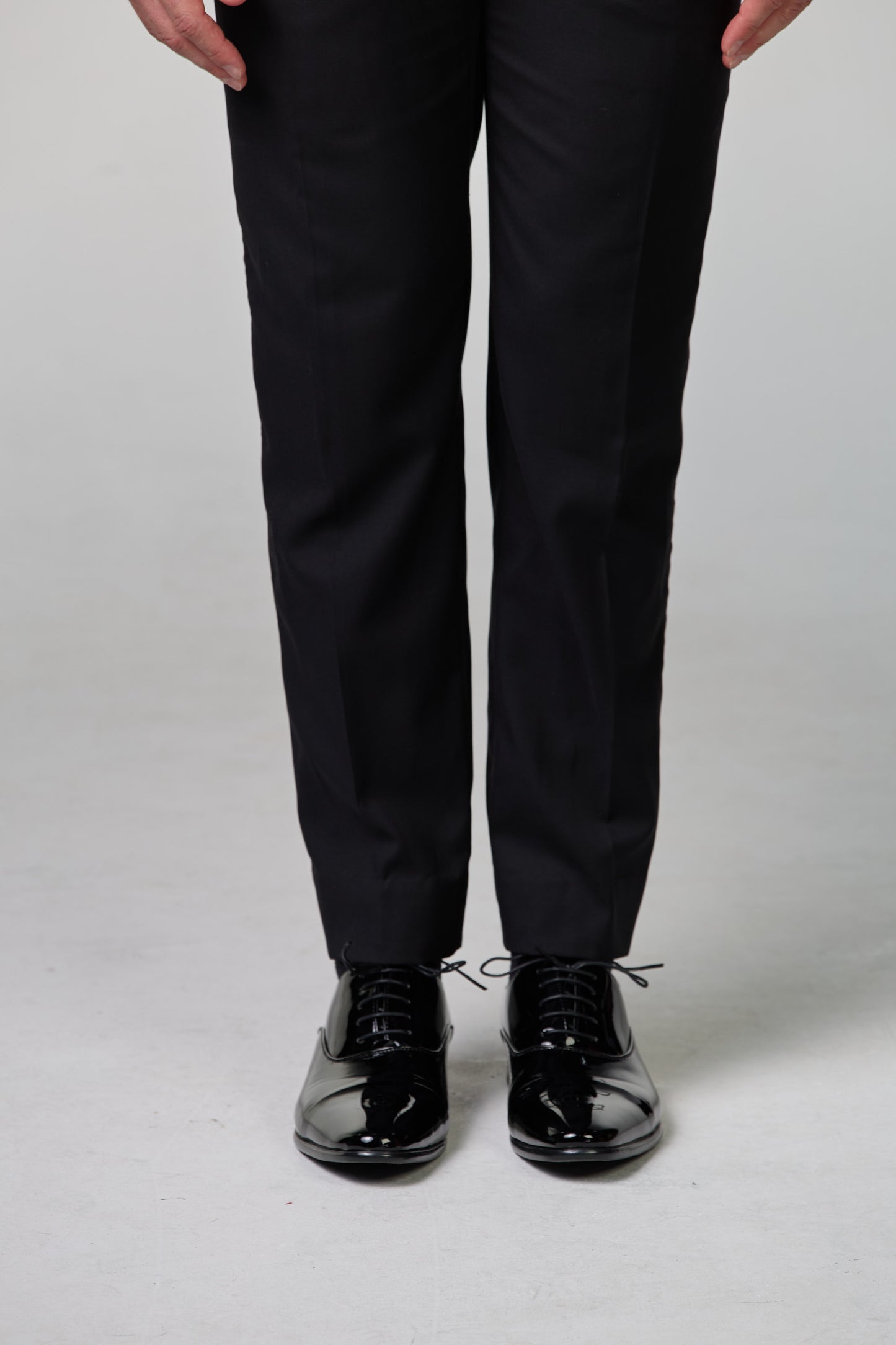 Weißes Jacket mit steigendem Revers - premium