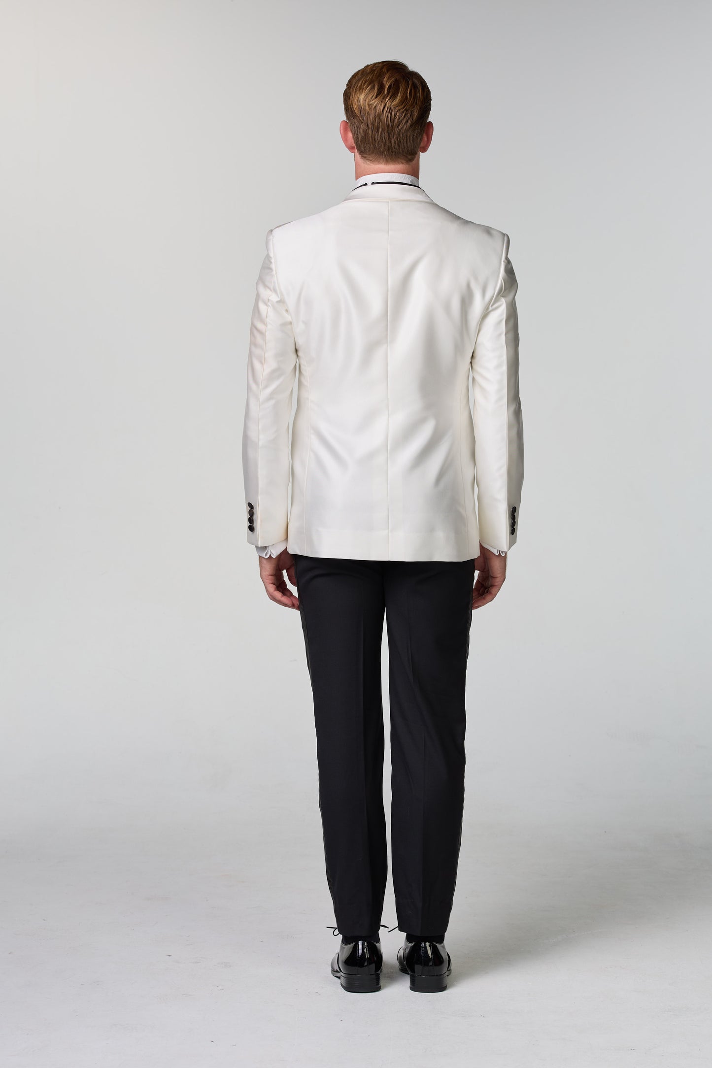 Weißes Jacket mit steigendem Revers - budget