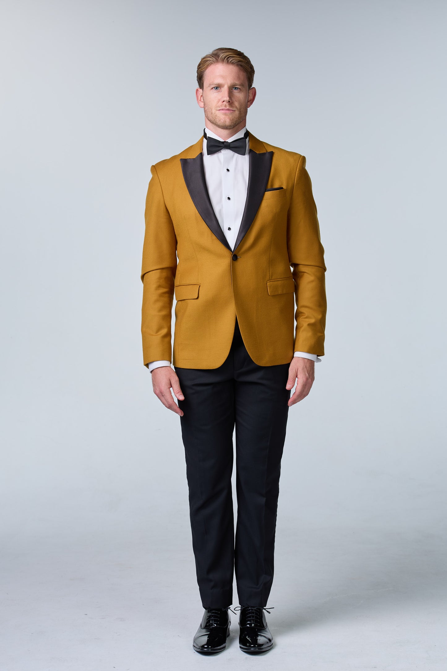 Senffarbener Tweed Smoking - essentials