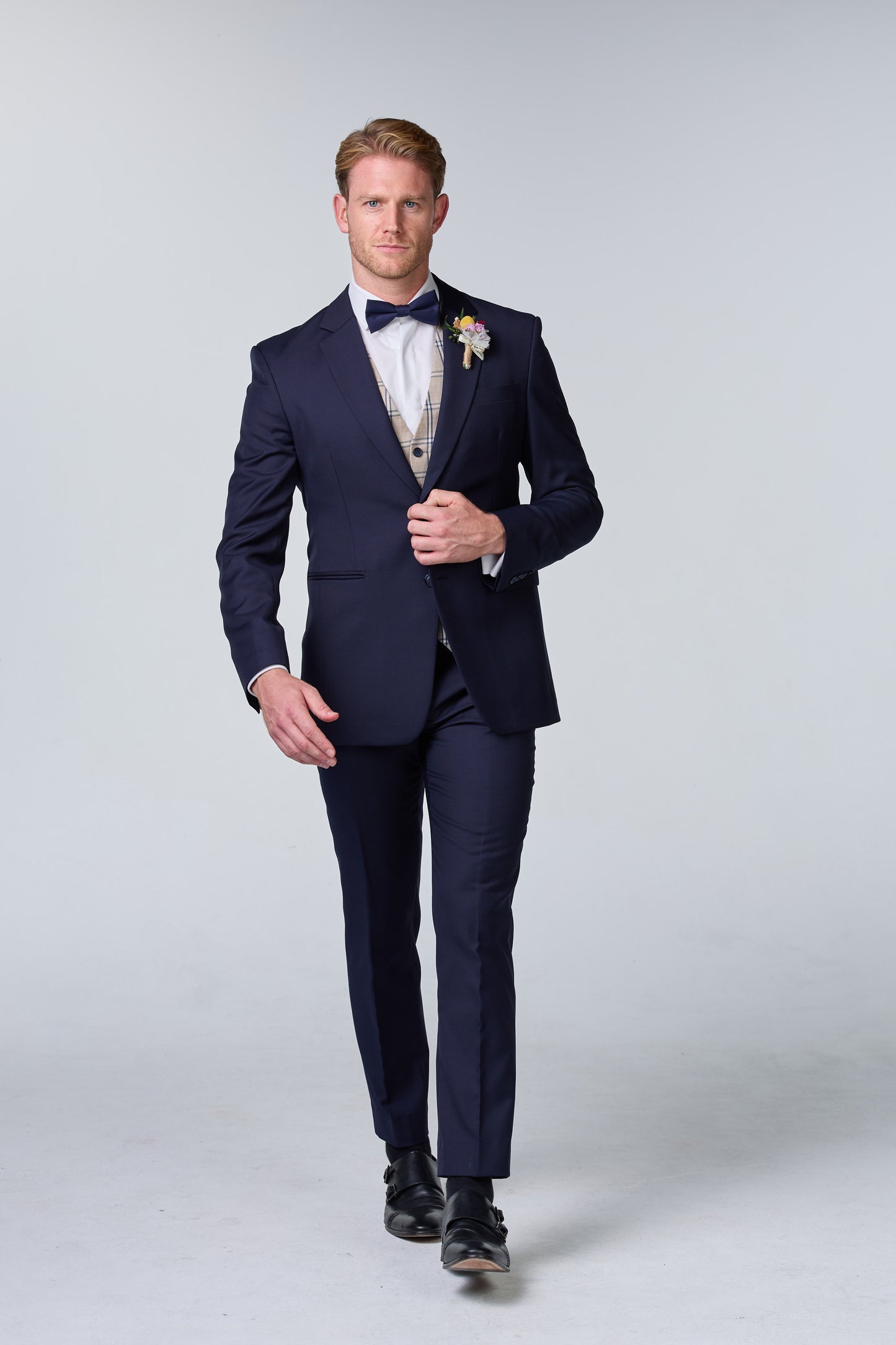 Hochzeitsanzug Blau mit Kontrastweste - premium