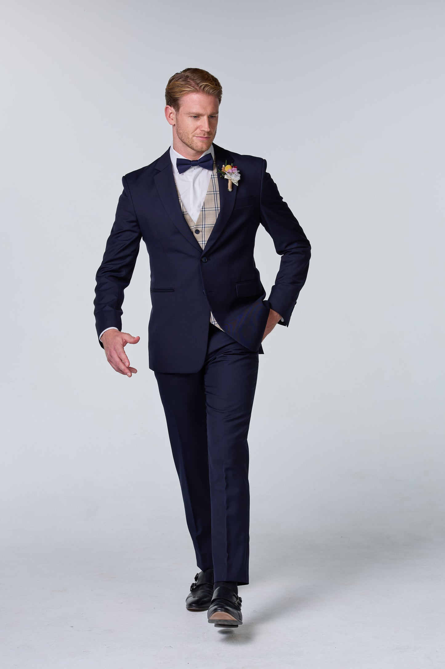 Hochzeitsanzug Blau mit Kontrastweste - budget